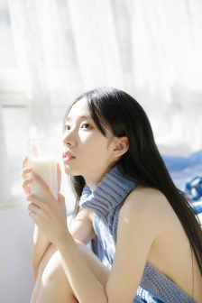 史莱姆钻进胡桃的肚子变大